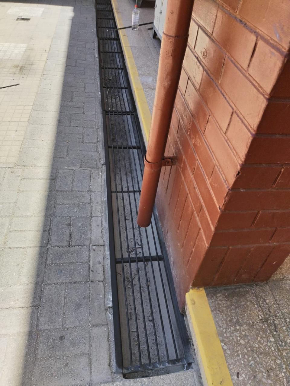 CONSTRUCCIÓN REJILLAS LLUVIA