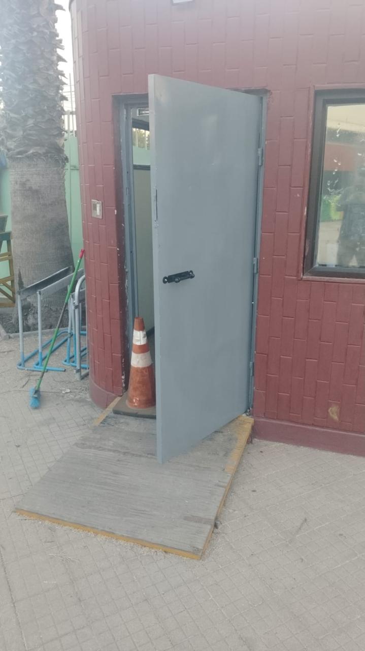 CONSTRUCCIÓN DE PUERTAS BLINDADAS