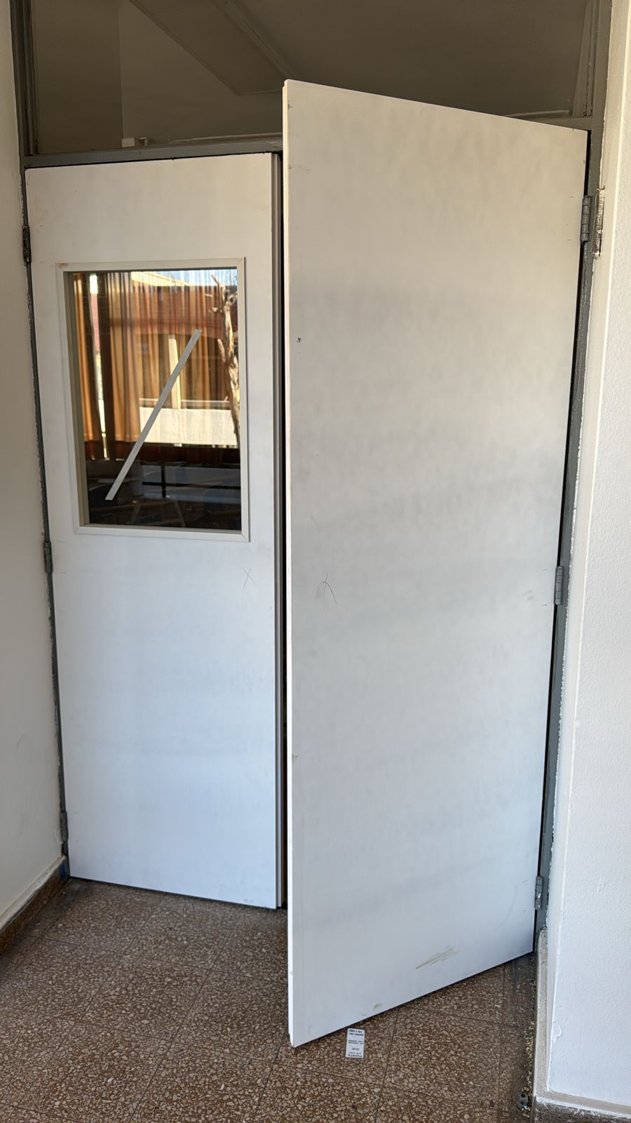 INSTALACIÓN Y PINTURAS SALAS DE CLASES