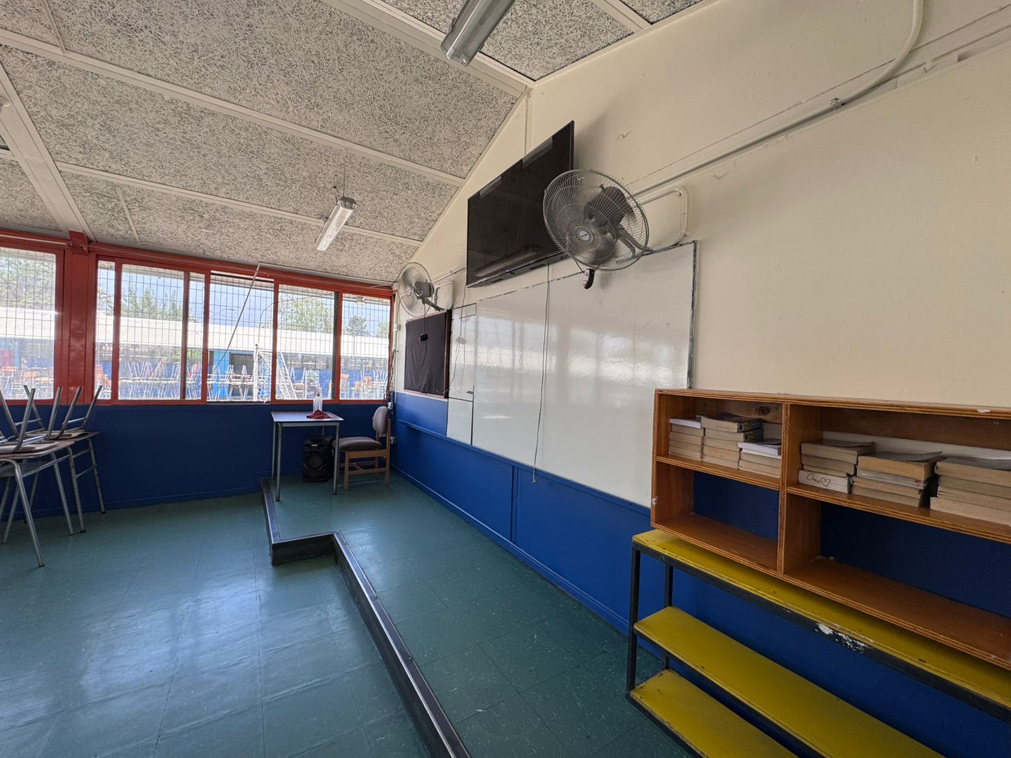 ¡RENOVACIÓN TOTAL! PINTURA PARA COLEGIO ROSARIO CONCHA