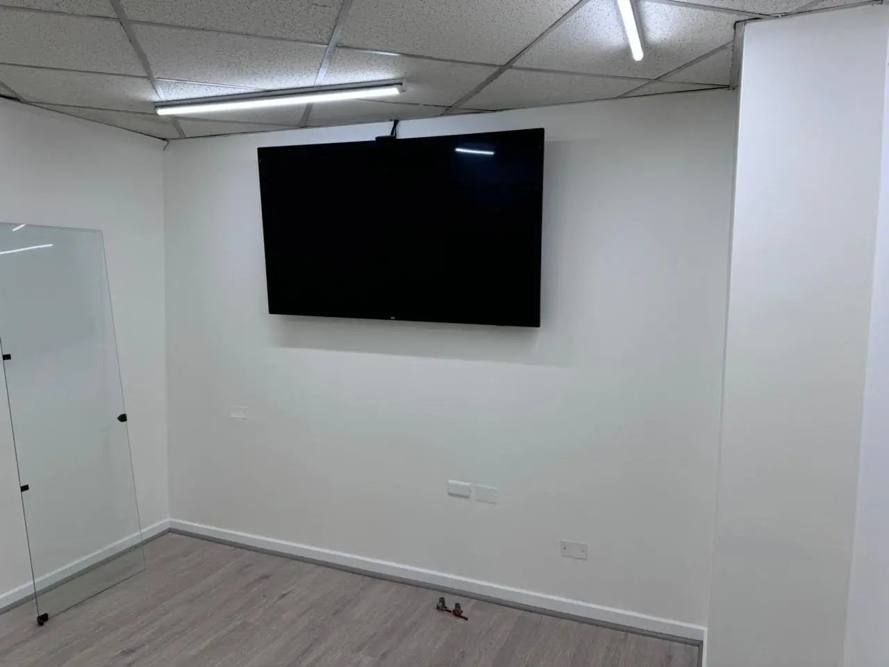 REMODELACIÓN SALA DE REUNIONES Arquitepro Construcción