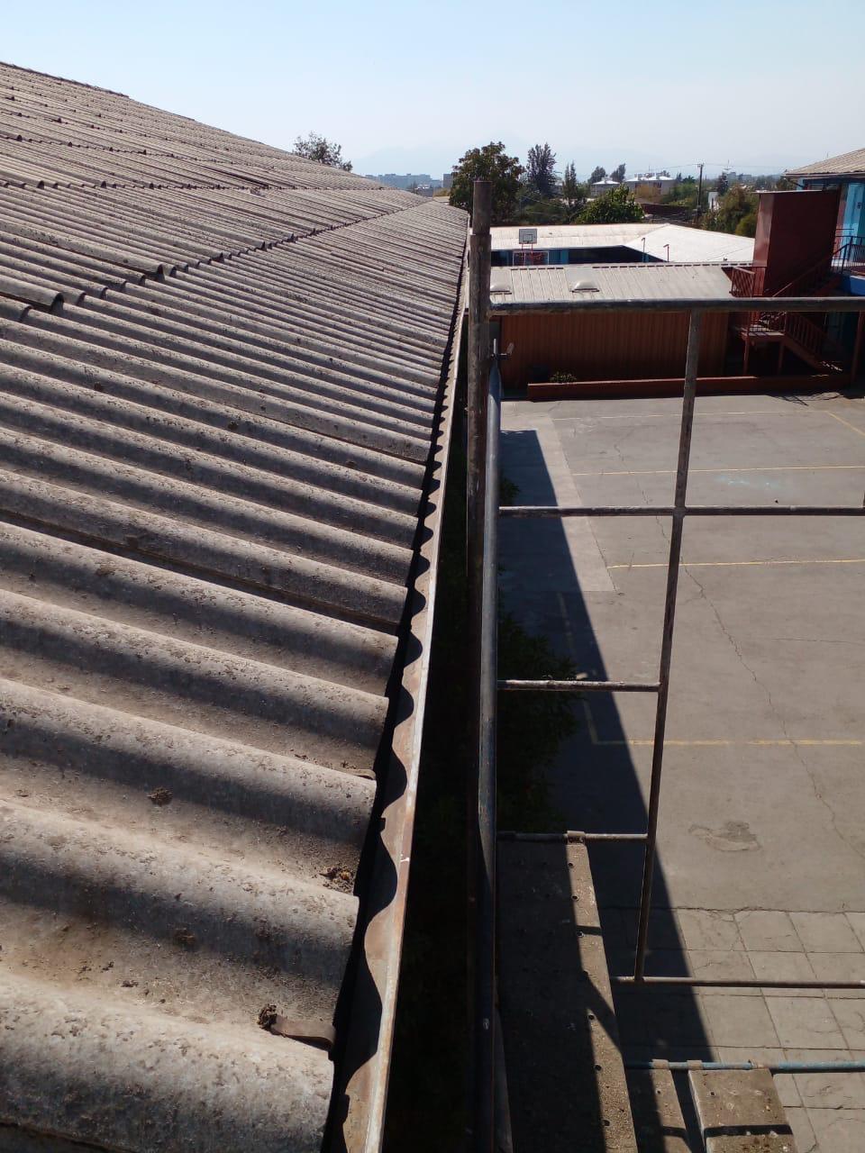 LIMPIEZA DE CANALETAS COLEGIO ROSARIO CONCHA