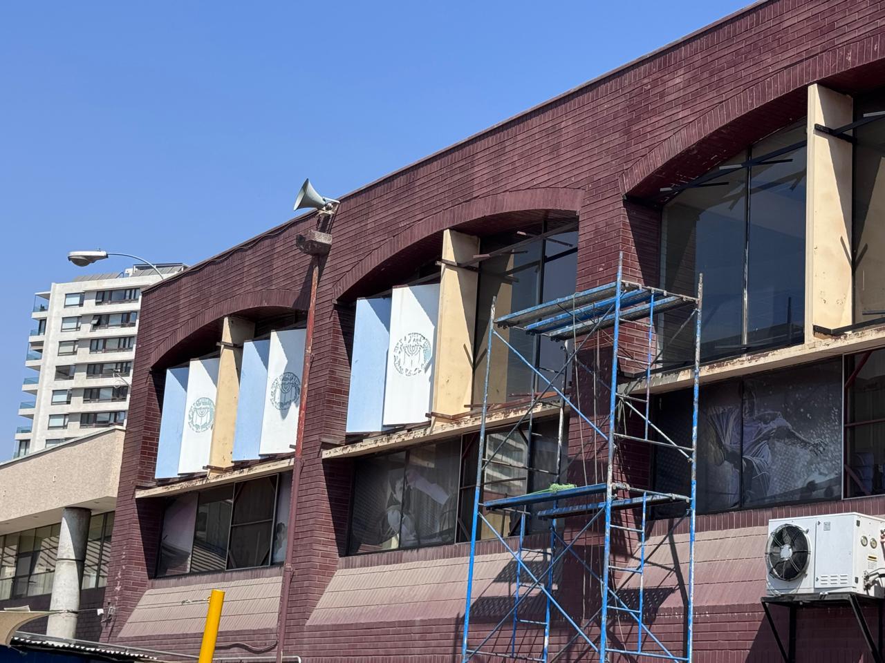 REMODELACIÓN E INSTALACIÓN DE QUIEBRAVISTAS