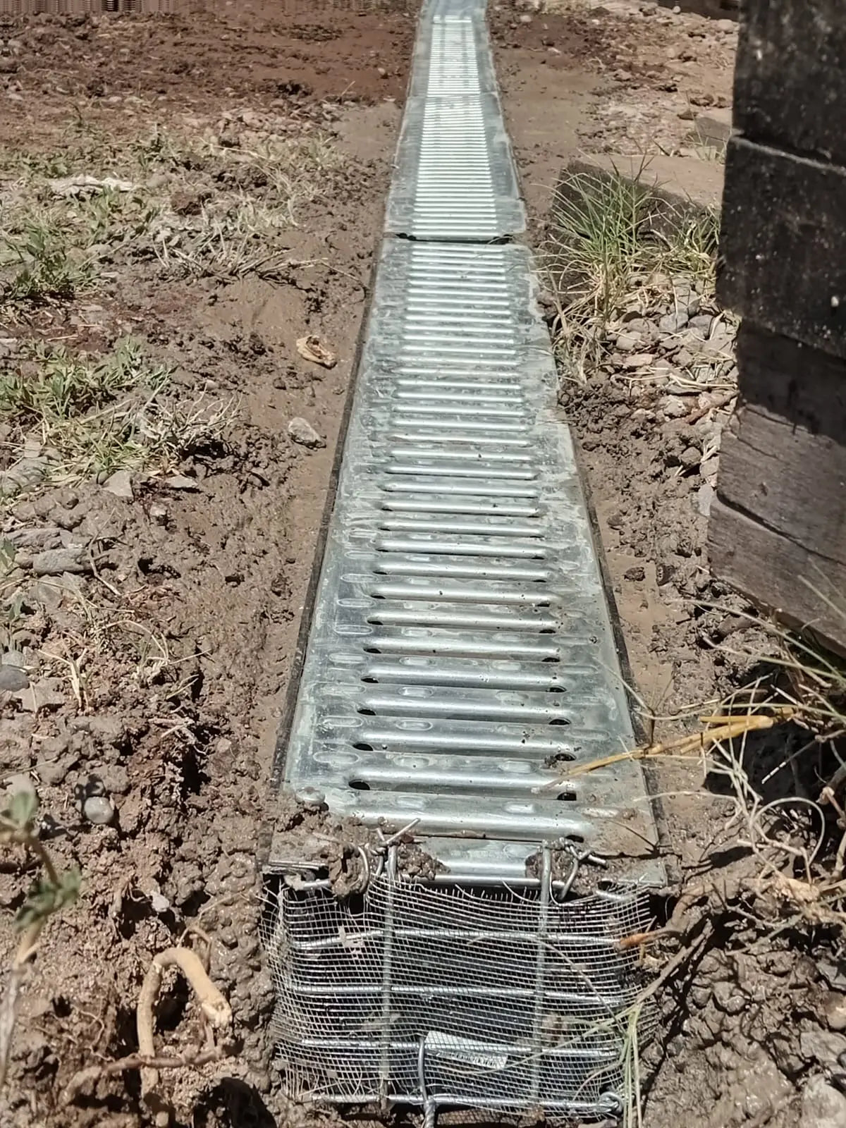 INSTALACIÓN DE CANALETAS PARA LLUVIAS Arquitepro Construcción