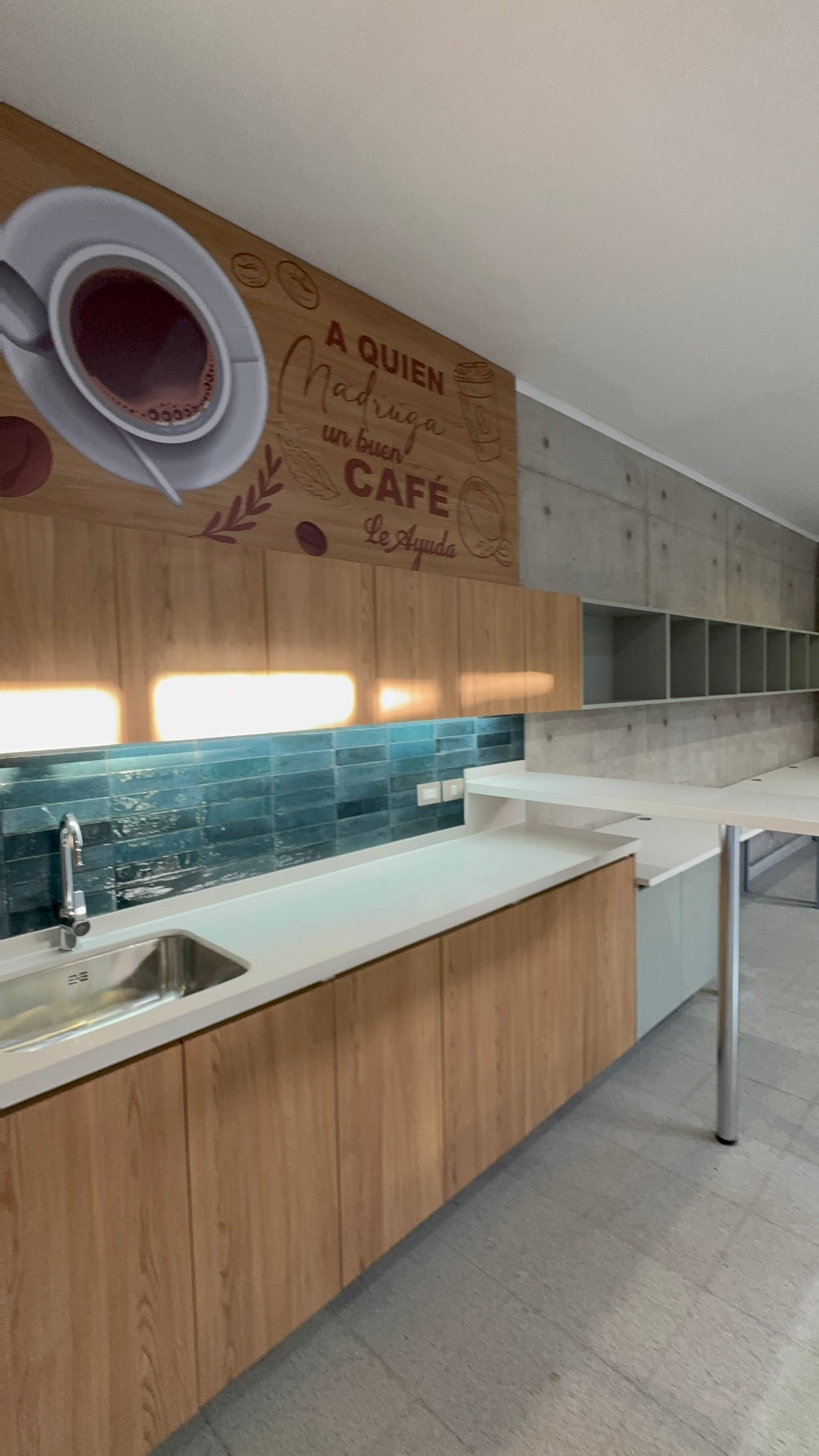 Construcción y Remodelación de baños y sala de profesores - Colegio Academia de Humanidades