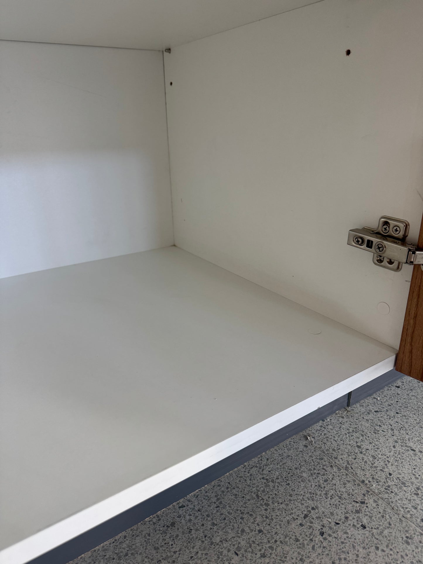 Construcción y Remodelación de baños y sala de profesores - Colegio Academia de Humanidades