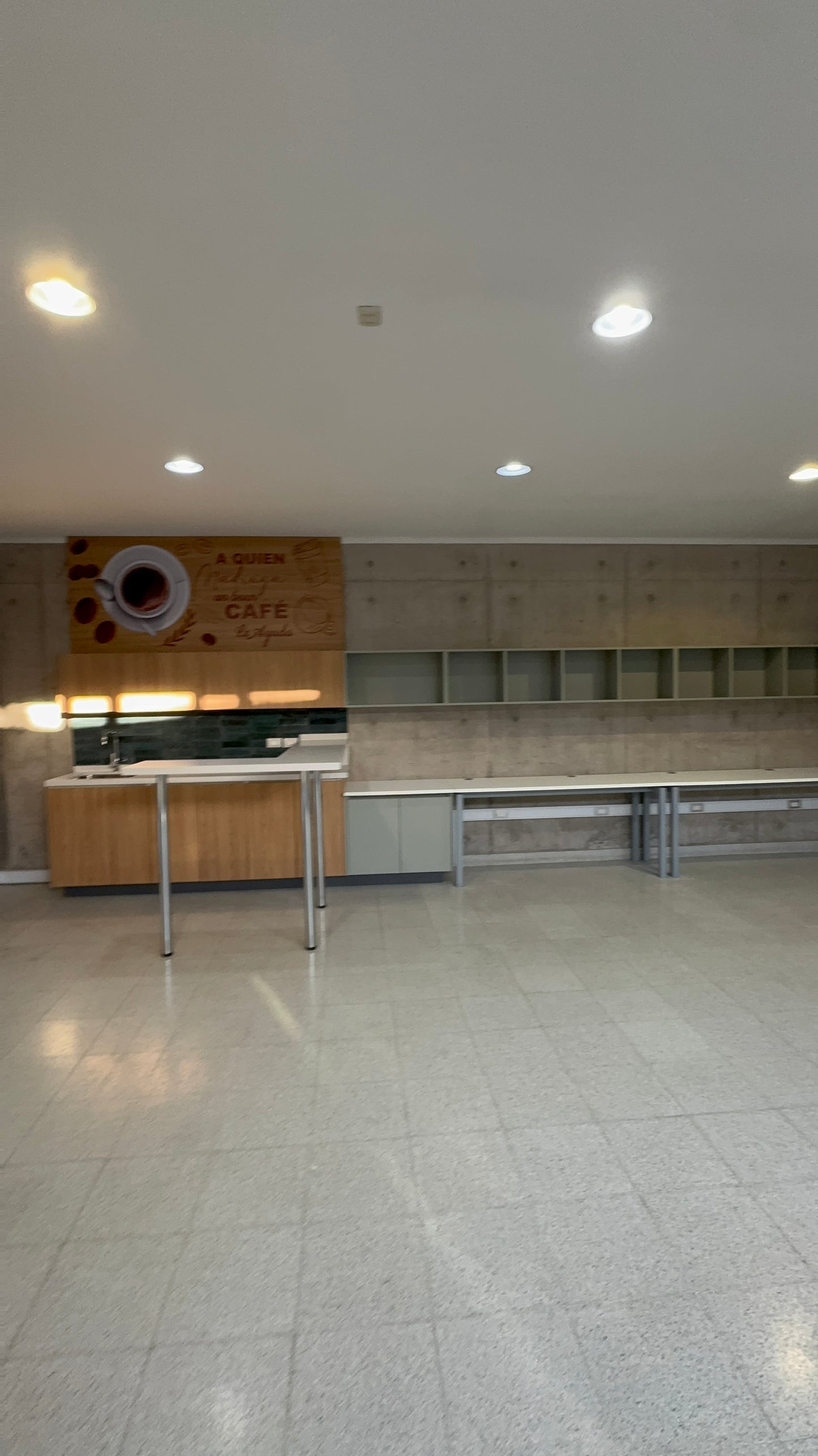 Construcción y Remodelación de baños y sala de profesores - Colegio Academia de Humanidades