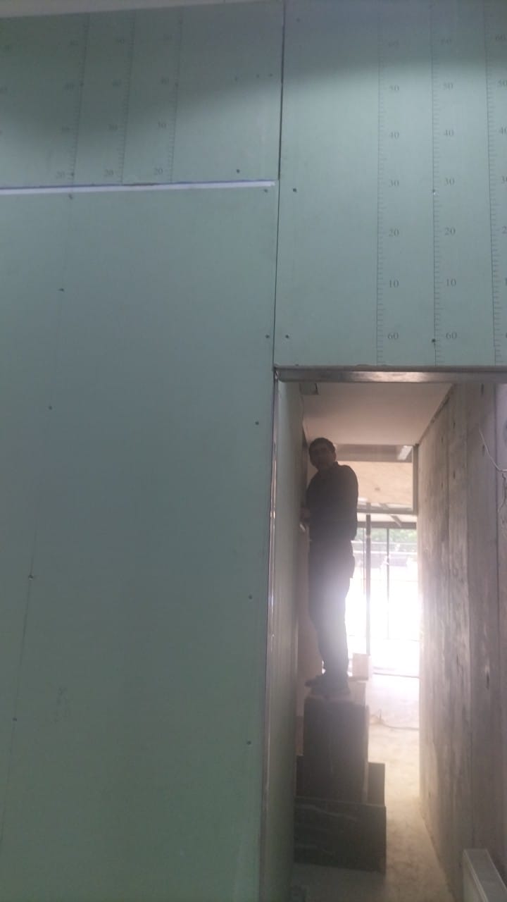Construcción y Remodelación de baños y sala de profesores - Colegio Academia de Humanidades