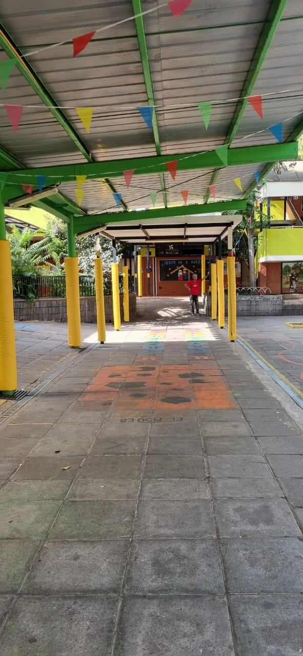 Entornos Seguros: Protecciones contra impactos en Colegio Calasanz