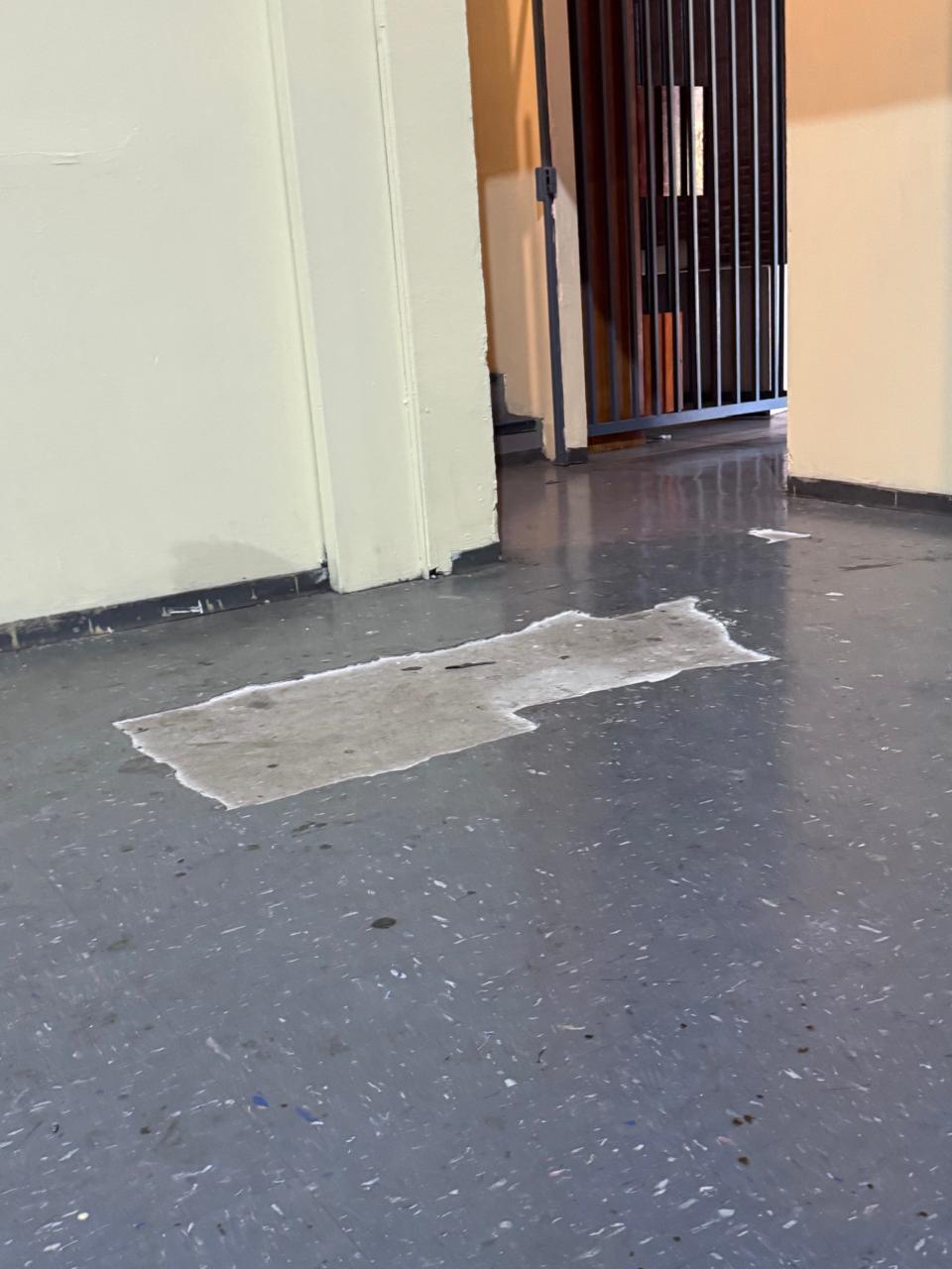 REMODELACIÓN DE PISO ESCENARIO
